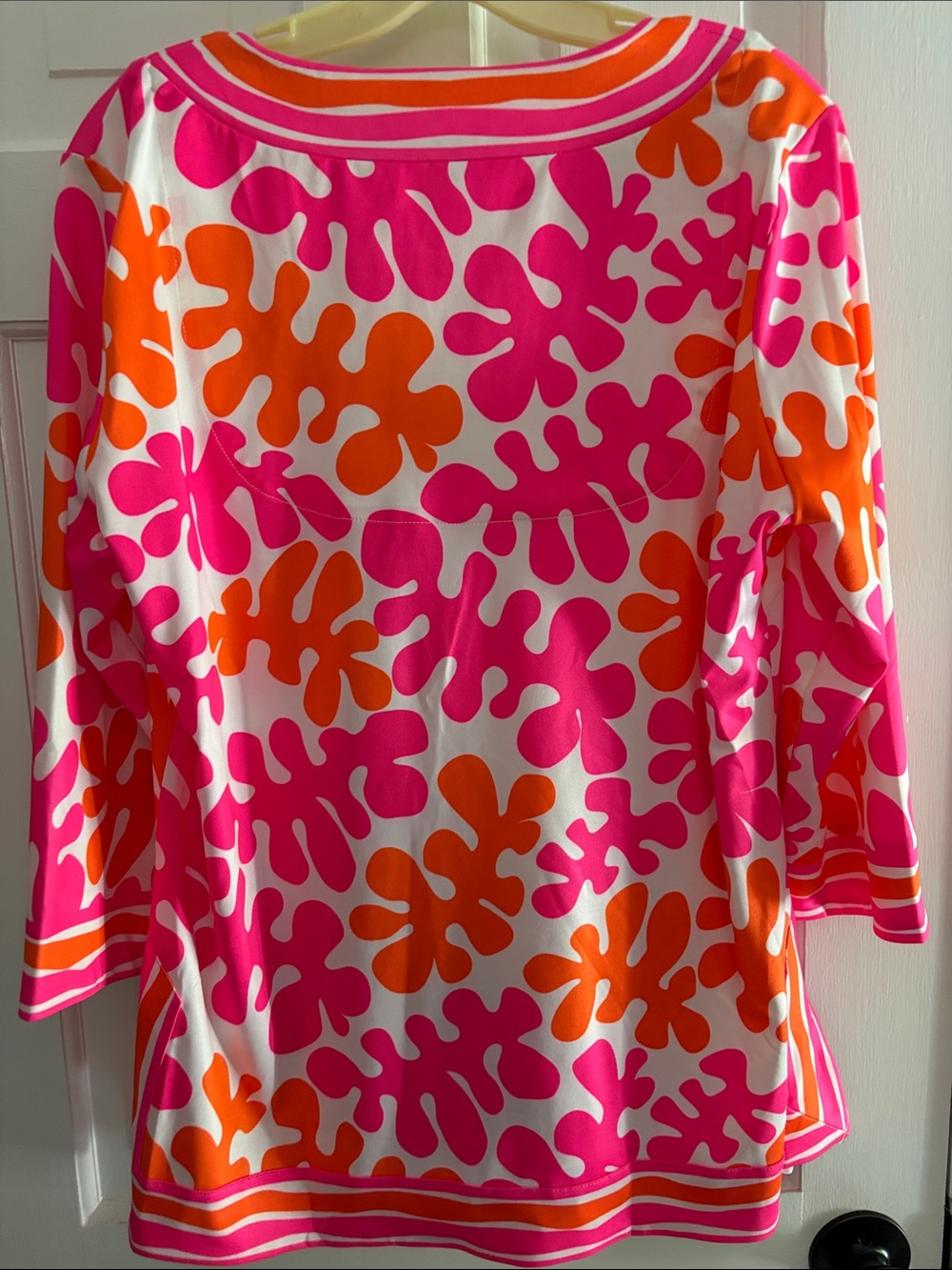 Gretchen Scott Split-Neck Tunic in Hot Pink & Orange XL - Picture 2 of 7